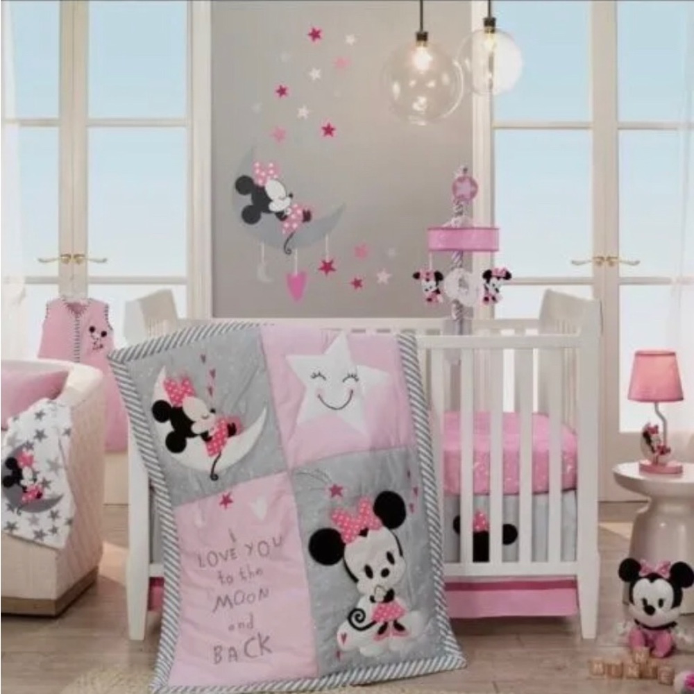 4 Rolls of Minnie Mouse Wall Decals